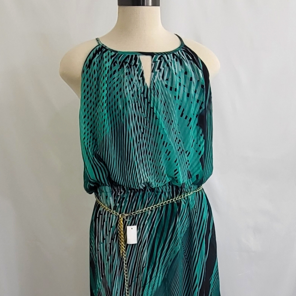 RM LL beautiful patterned dress with belt